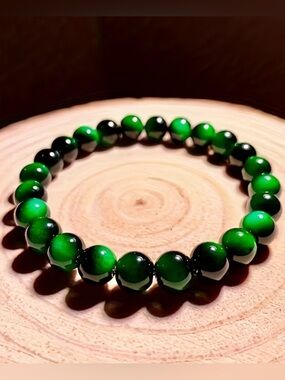 Men's Green Beaded Bracelet - Prosperity Style